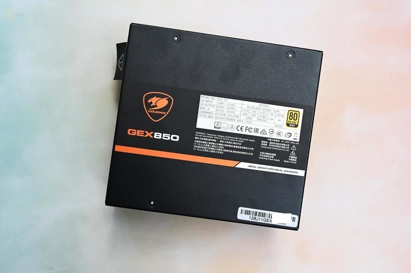 中高端平台的电源选择不少，骨伽GEX850电源做得还不错