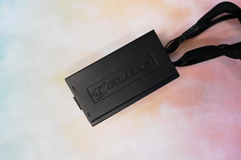 中高端平台的电源选择不少，骨伽GEX850电源做得还不错