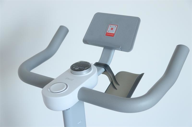 小巧轻便不扰民,减肥燃脂一家人都能用,野小兽动感单车M2M体验