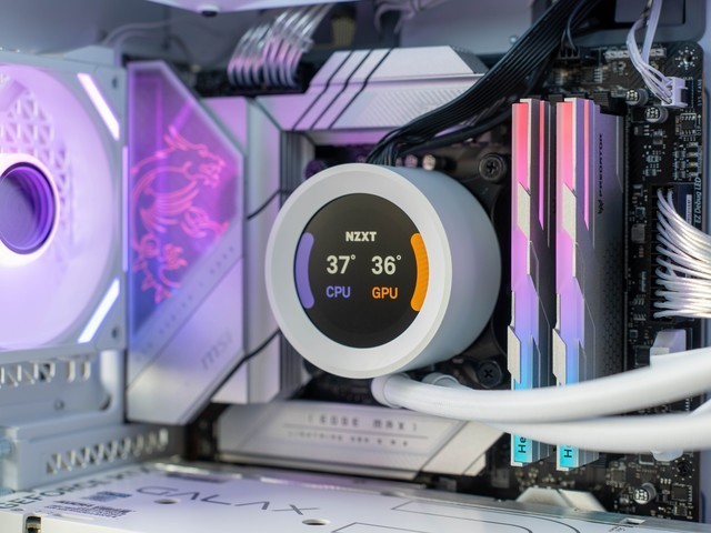 8月白色海景主机分享，安钛克C8+14700K+4070，海景房你得这么玩