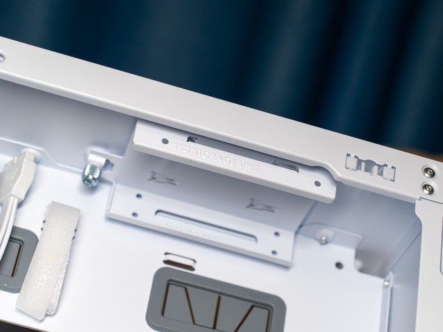 8月白色海景主机分享，安钛克C8+14700K+4070，海景房你得这么玩