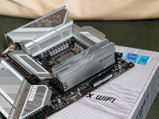 8月白色海景主机分享，安钛克C8+14700K+4070，海景房你得这么玩