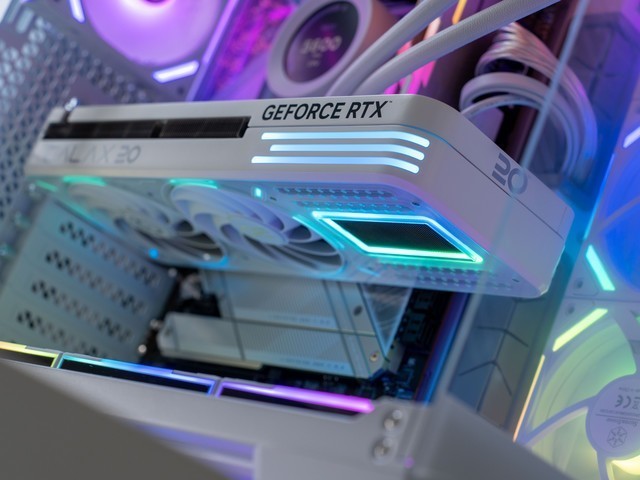 8月白色海景主机分享，安钛克C8+14700K+4070，海景房你得这么玩