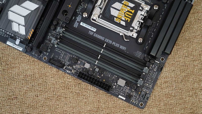 游戏生产力无短板，9950X3D、TUF X870、索泰5080、长城 华夏·唐1200W评测装机秀