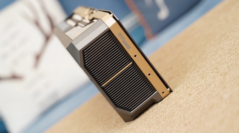 游戏生产力无短板，9950X3D、TUF X870、索泰5080、长城 华夏·唐1200W评测装机秀