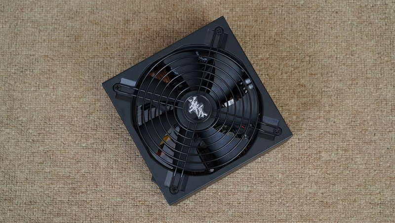 游戏生产力无短板，9950X3D、TUF X870、索泰5080、长城 华夏·唐1200W评测装机秀