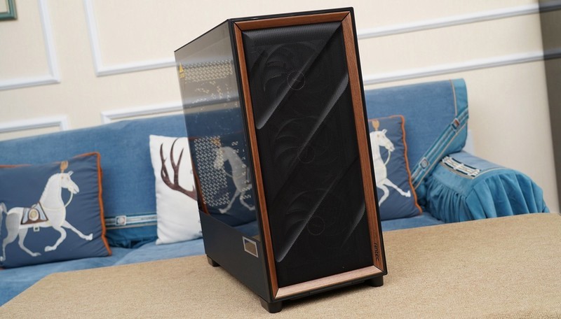 游戏生产力无短板，9950X3D、TUF X870、索泰5080、长城 华夏·唐1200W评测装机秀