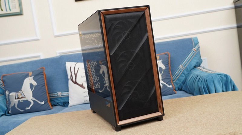 游戏生产力无短板，9950X3D、TUF X870、索泰5080、长城 华夏·唐1200W评测装机秀