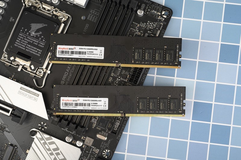 ddr4过时吗十二代酷睿照样用金百达国芯内存试玩