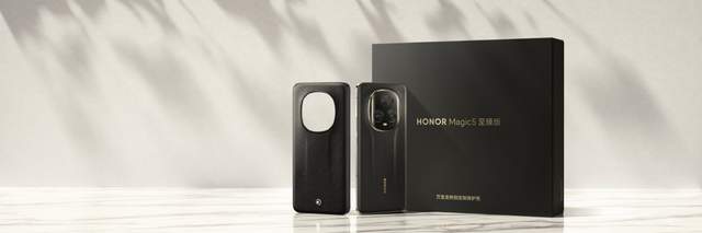 敢拼：荣耀Magic5系列战国内拼国际