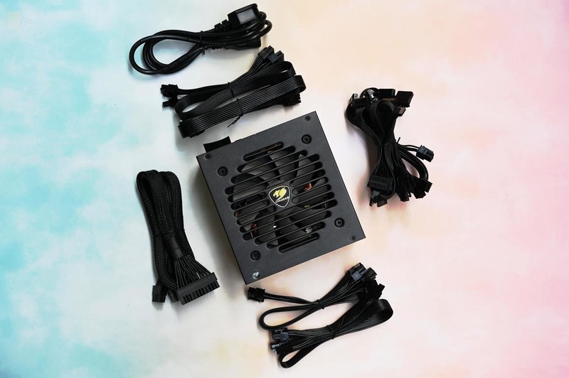 中高端平台的电源选择不少，骨伽GEX850电源做得还不错