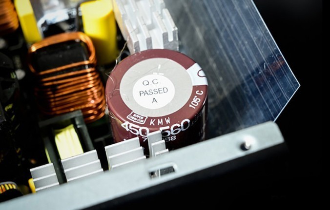 中高端平台的电源选择不少，骨伽GEX850电源做得还不错