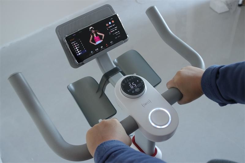 小巧轻便不扰民,减肥燃脂一家人都能用,野小兽动感单车M2M体验