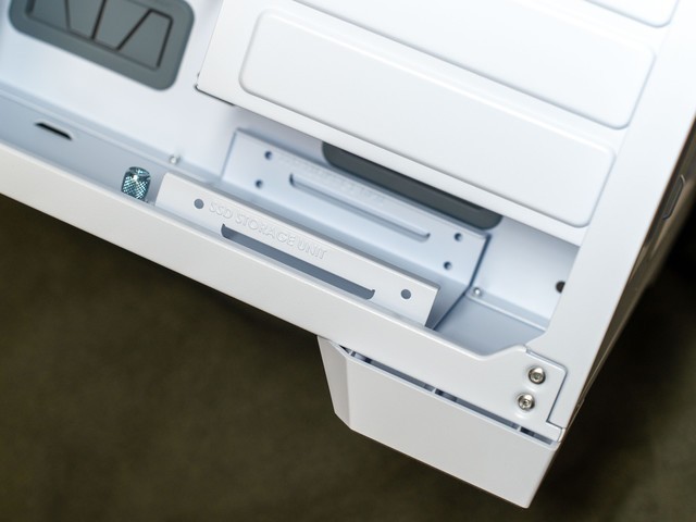 8月白色海景主机分享，安钛克C8+14700K+4070，海景房你得这么玩