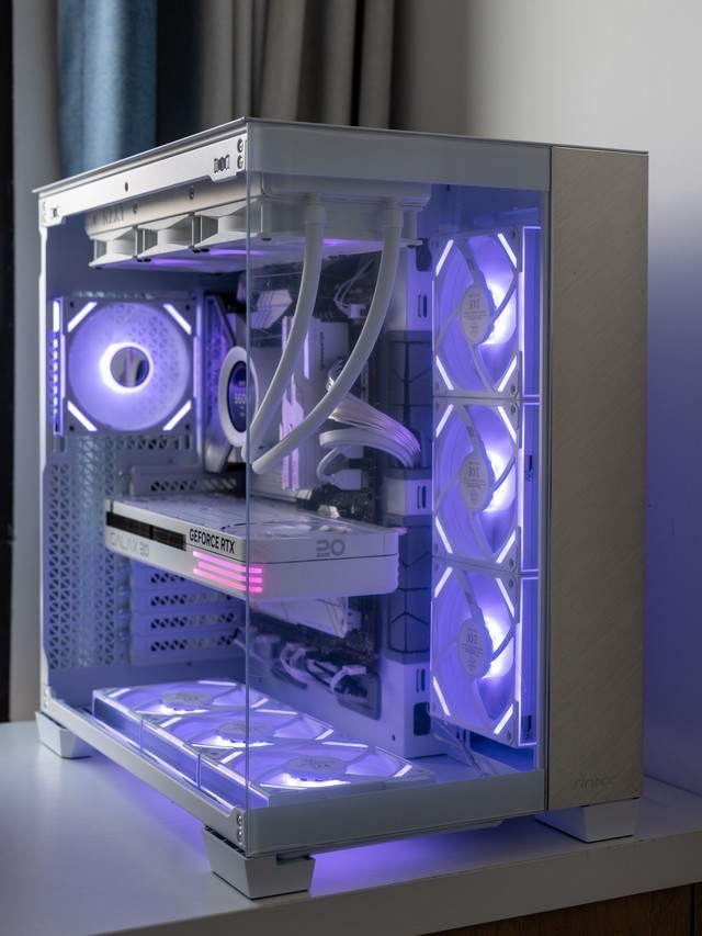 8月白色海景主机分享，安钛克C8+14700K+4070，海景房你得这么玩