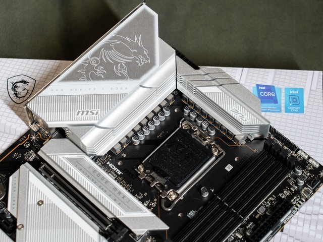 8月白色海景主机分享，安钛克C8+14700K+4070，海景房你得这么玩