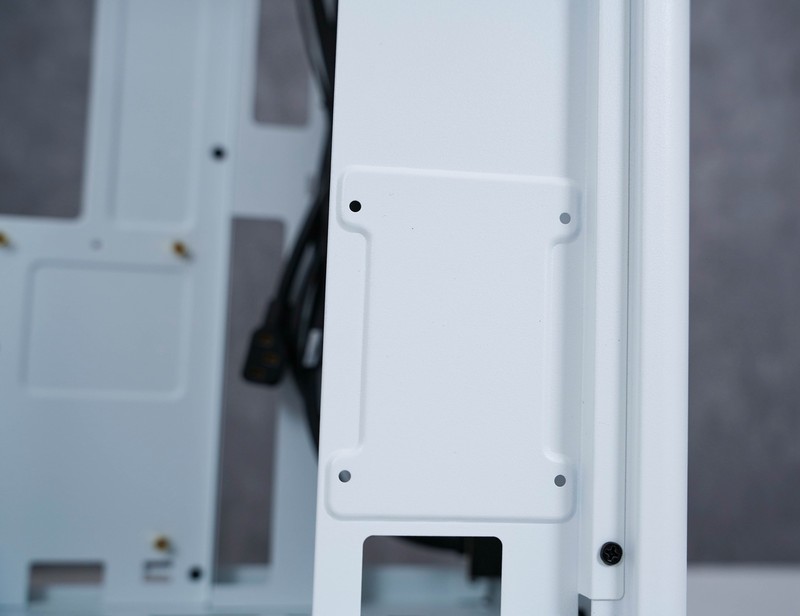 简约与紧凑的ATX主机，乔思伯D40白色主机装机体验