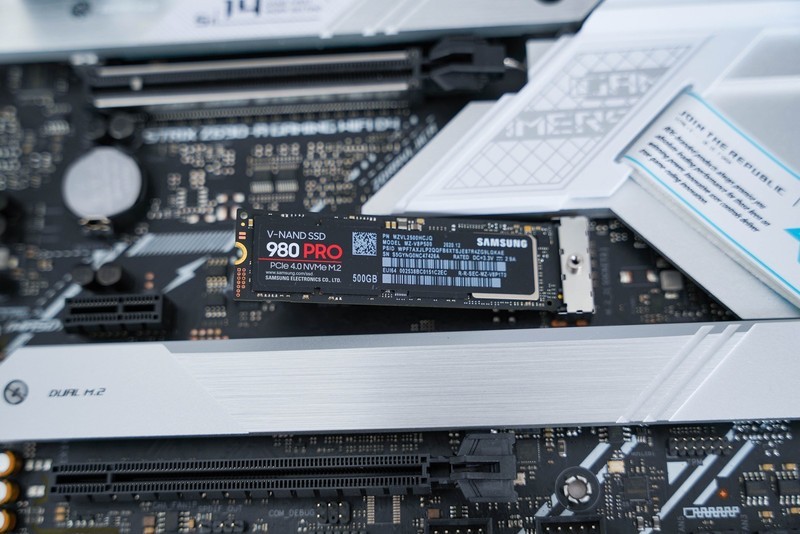 简约与紧凑的ATX主机，乔思伯D40白色主机装机体验