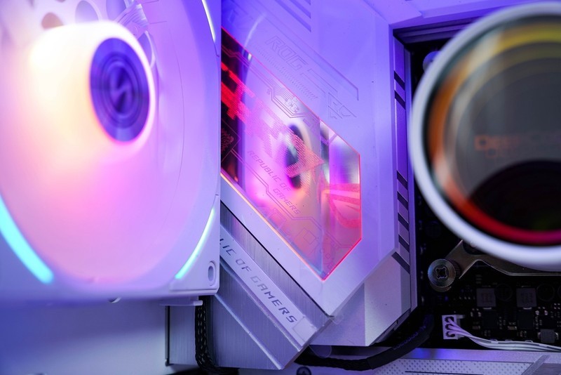 简约与紧凑的ATX主机，乔思伯D40白色主机装机体验