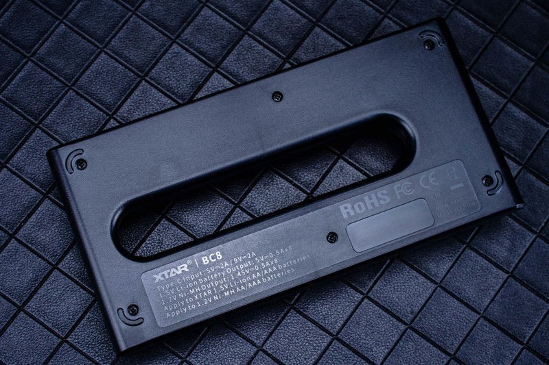 多品牌电池混充，充电快，放电强。入手爱克斯达 XTAR BC8感受