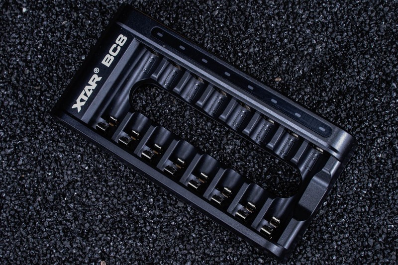 多品牌电池混充，充电快，放电强。入手爱克斯达 XTAR BC8感受