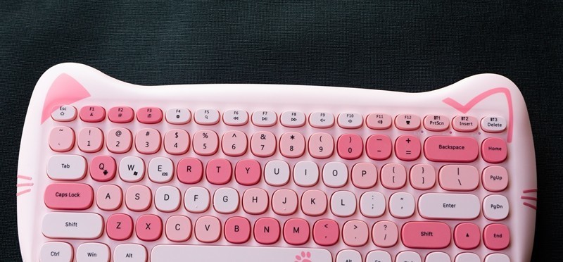 家里有主子们的小可爱瞧瞧它，黑爵3060i猫咪蓝牙键盘萌化你的少女心！