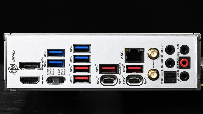 综合战力不输i9！比i9更高的性价比！AMD：“你不按套路出牌啊”