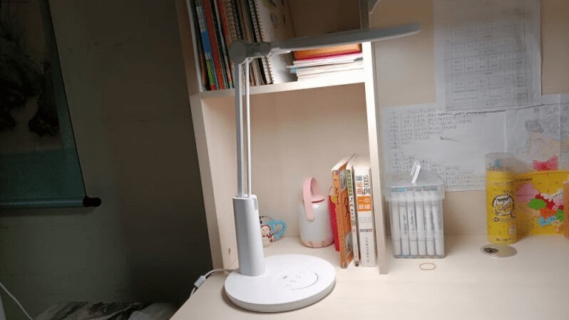 买台灯注意哪些指标？专家推荐护眼台灯