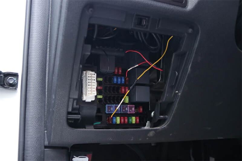 为什么现在装行车记录仪都要前后双录的？佑途C2L防撞记录仪体验