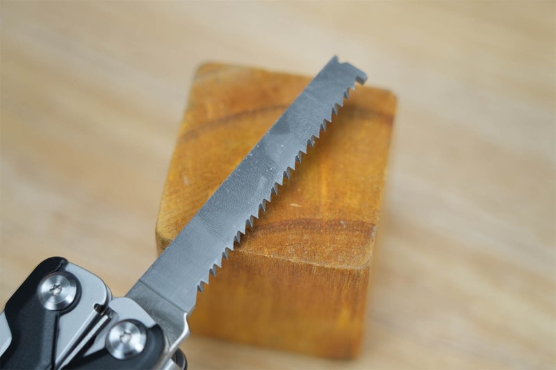 纳拓户外多功能扳手钳W4：拧、剪、夹全能，户外难题一钳搞定