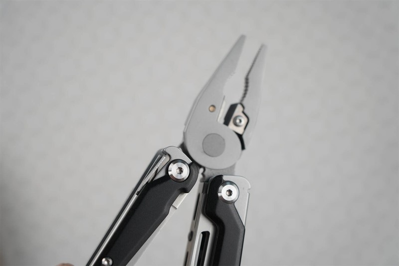 纳拓户外多功能扳手钳W4：拧、剪、夹全能，户外难题一钳搞定