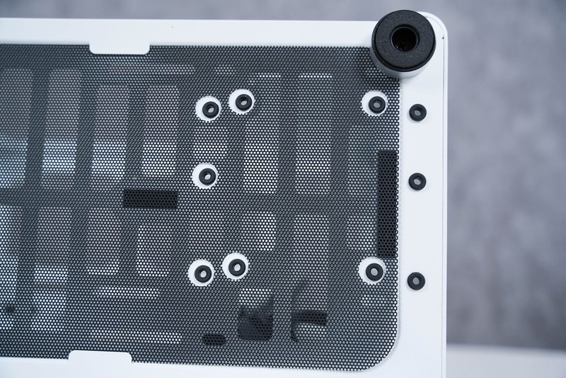 简约与紧凑的ATX主机，乔思伯D40白色主机装机体验