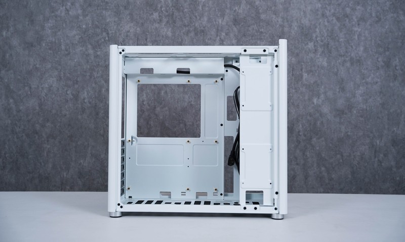 简约与紧凑的ATX主机，乔思伯D40白色主机装机体验