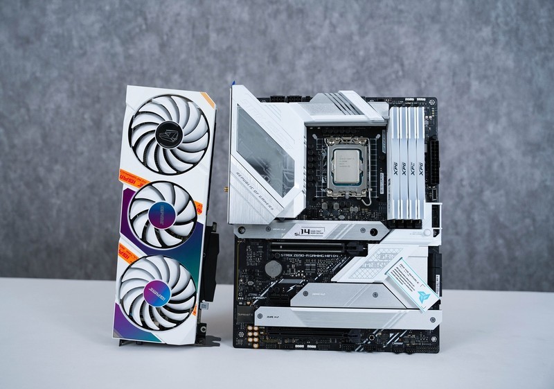 简约与紧凑的ATX主机，乔思伯D40白色主机装机体验