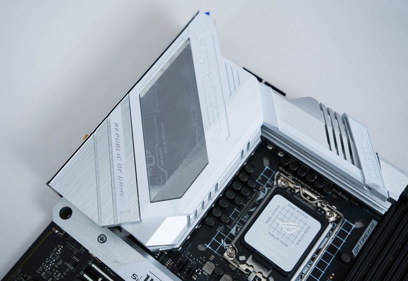 简约与紧凑的ATX主机，乔思伯D40白色主机装机体验