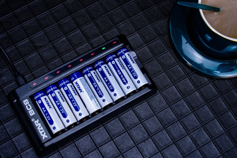 多品牌电池混充，充电快，放电强。入手爱克斯达 XTAR BC8感受