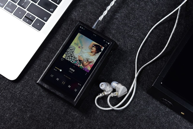 水雨月终章KADENZ怕是又要火，低频刺激、人声甜美、高频听古典！