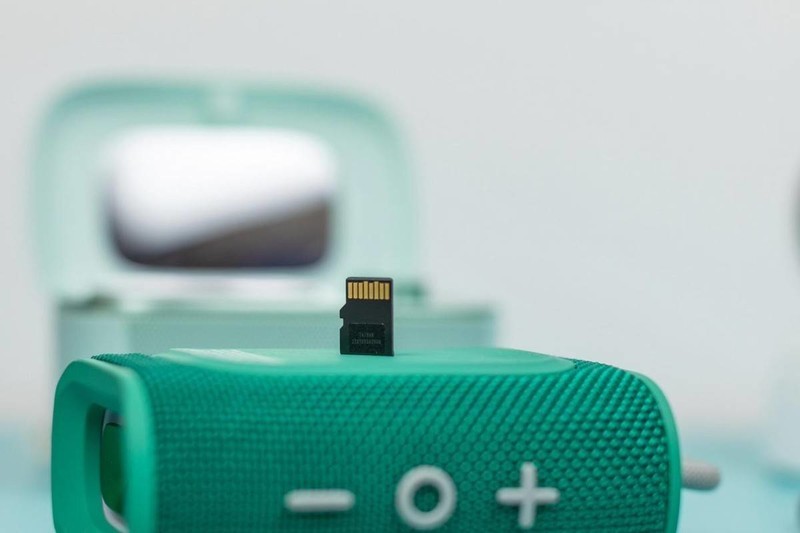 4K高清录制，选购铠侠极至瞬速 G2 microSD存储卡，让我省心放心