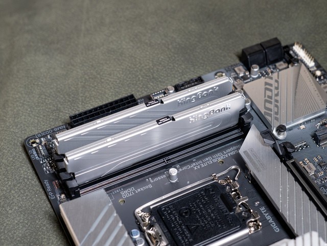 DDR5内存超频延迟高？一招教你轻松搞定