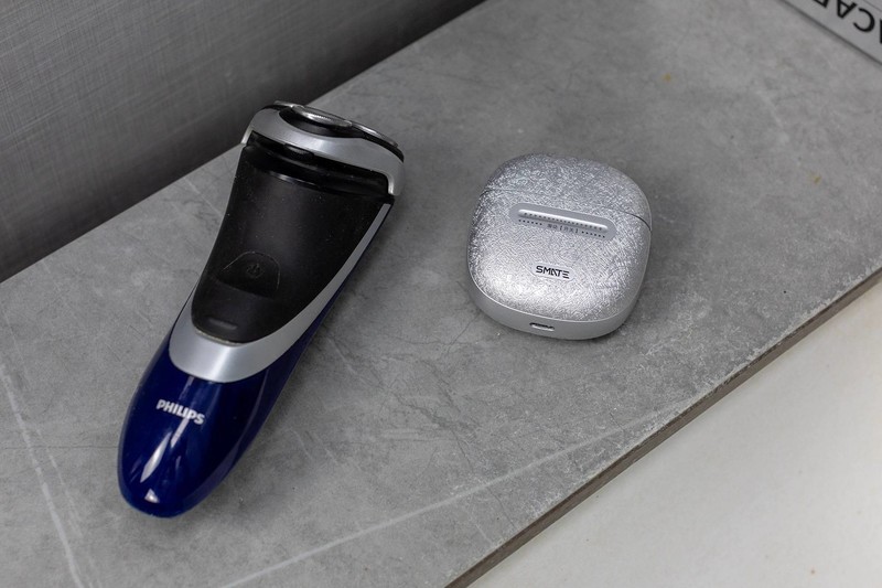 剃须刀优选：须眉硬糖派剃须刀，好看还好用才能让你有面子