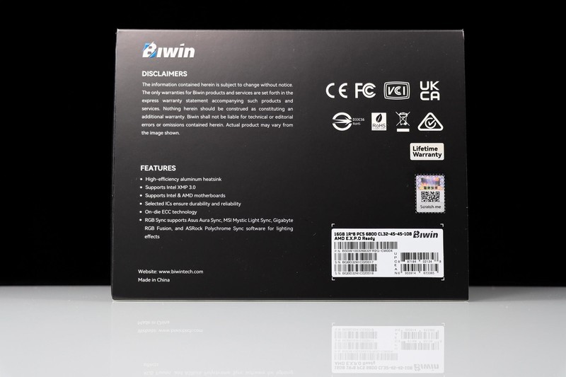 这就是高频内存！佰维 DW100 DDR5 6800 16G*2 + 8700G 也能玩 3A 大作！