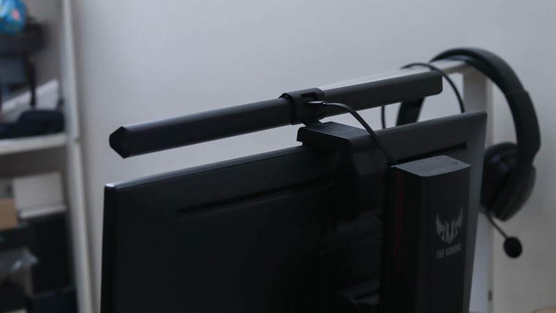 书客SKR1屏幕挂灯评测：打工人的熬夜续命灯，值不值得冲？