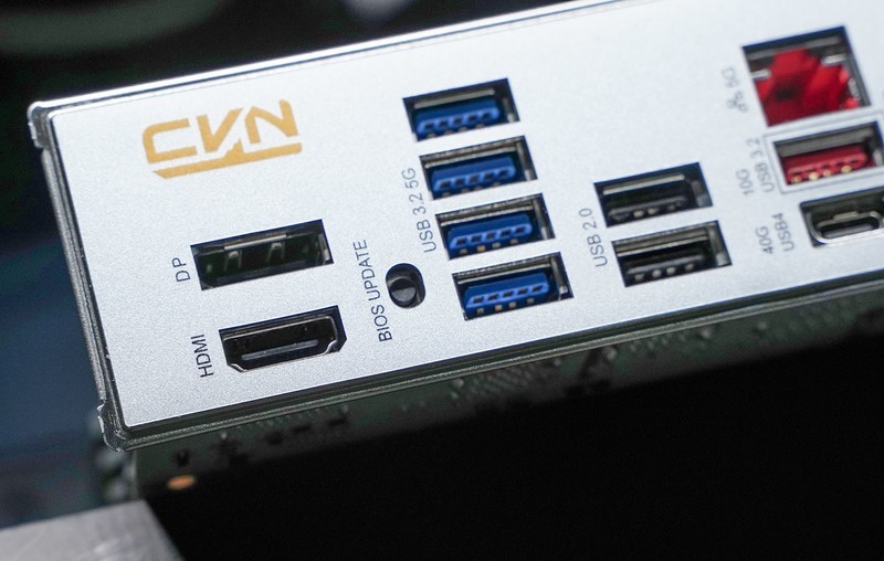 R9 9950X3D好座驾 七彩虹CVN X870 ARK FROZEN V14评测