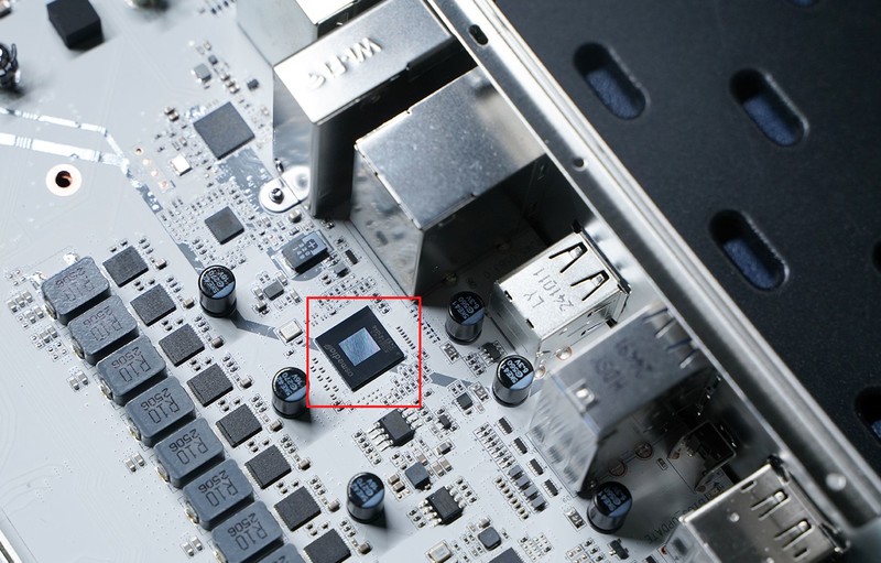 R9 9950X3D好座驾 七彩虹CVN X870 ARK FROZEN V14评测