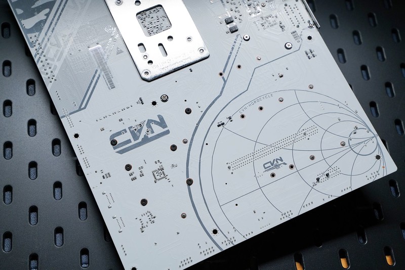 R9 9950X3D好座驾 七彩虹CVN X870 ARK FROZEN V14评测