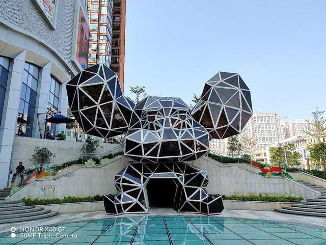 当火龙碰到荣耀，冰王子是否能成功降温？