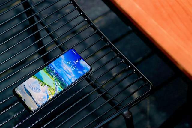 当火龙碰到荣耀，冰王子是否能成功降温？