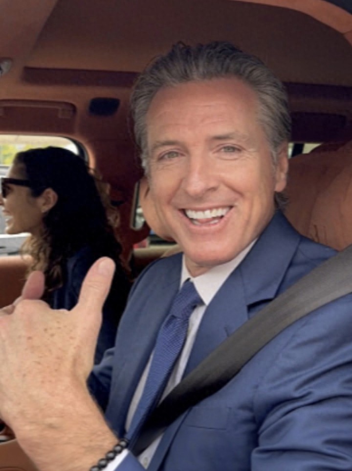 州长也玩带货？州长试驾比亚迪直言想买两辆