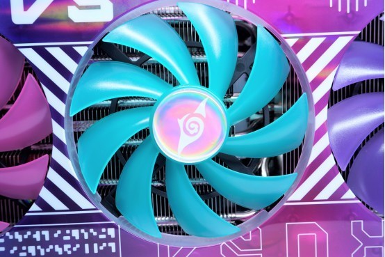 盈通RTX4080樱瞳水着sugar评测，泳装樱瞳确实好看！