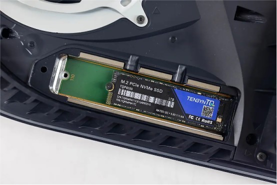给PS5加装了一块1TB M.2，腾隐SSD TQP4000实测